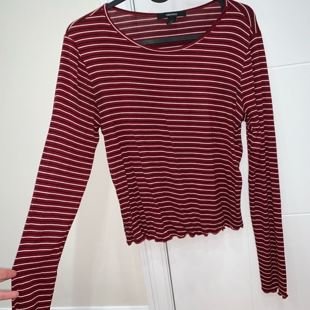 Forever 21 , Large ,Cropped Long sleeve